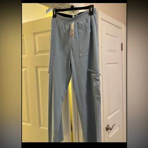 Brand New Halara Cargo Pants